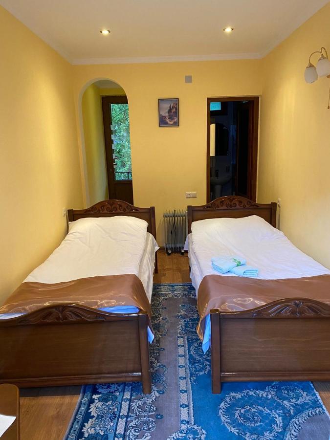 Hotel Dilbo House Dilijan Esterno foto