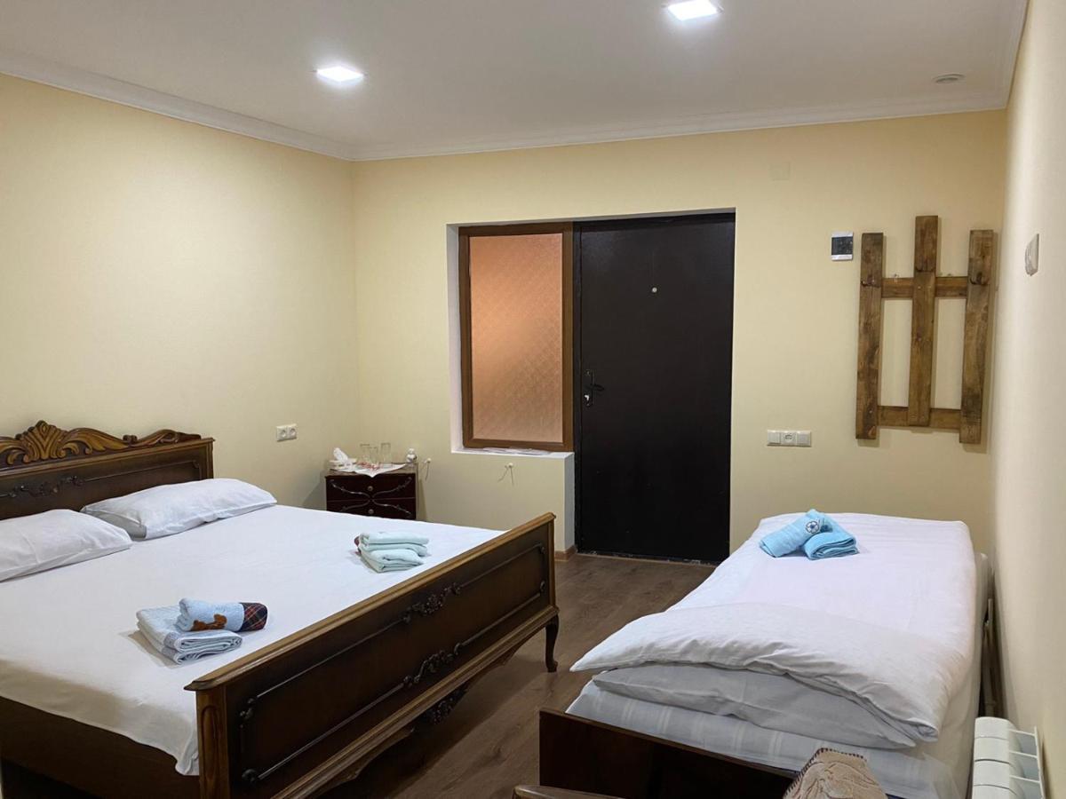 Hotel Dilbo House Dilijan Esterno foto