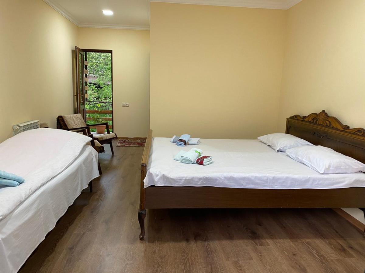 Hotel Dilbo House Dilijan Esterno foto