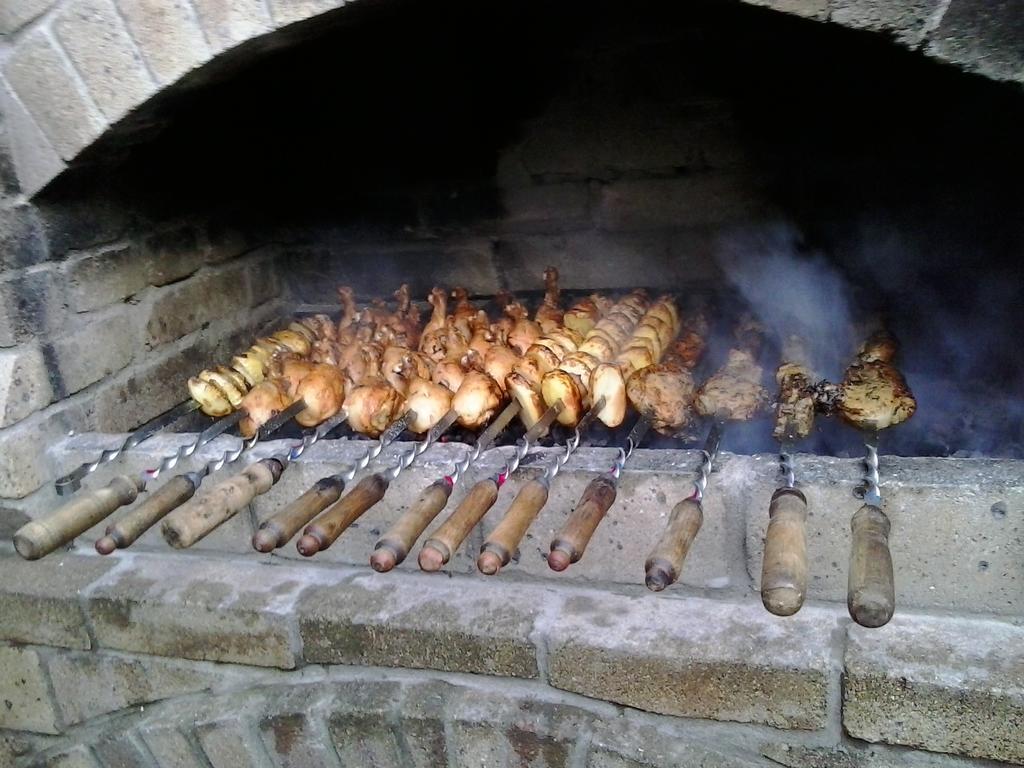 Hotel Dilbo House Dilijan Esterno foto